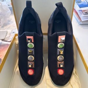Fendi decorative Sneaker Black/Navy/Olive size 39